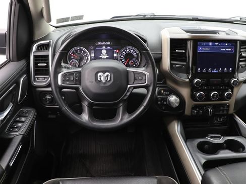 Used 2022 RAM 1500 Laramie AWD/4WD image 18