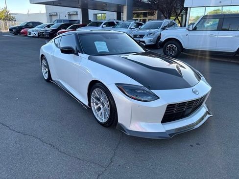 Used 2024 Nissan Z Sport w/ Floor Mat Package RWD image 4