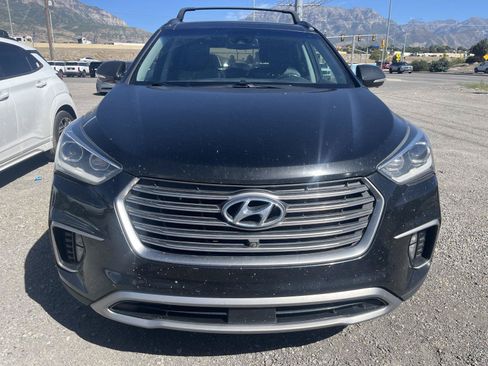 Used 2017 Hyundai Santa Fe Limited AWD/4WD image 2