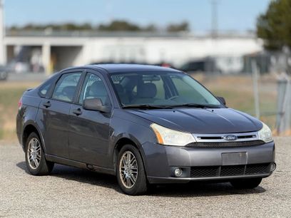 Used 2010 Ford Focus SE