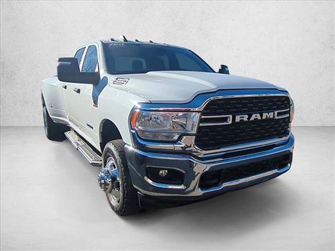 Used 2024 RAM 3500 Big Horn image 3