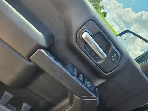 Used 2024 Chevrolet Silverado 1500 Custom Trail Boss AWD/4WD image 11