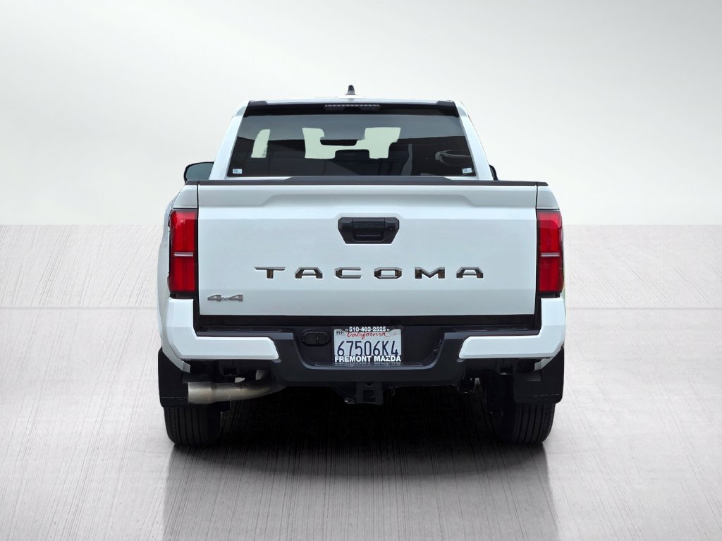 Used 2025 Toyota Tacoma SR5 AWD/4WD image 5