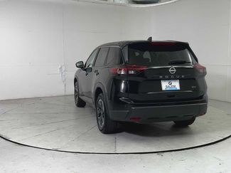 Used 2024 Nissan Rogue SV FWD video 2