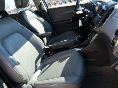 Used 2015 Chevrolet Sonic LTZ image 9