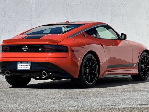 Used 2024 Nissan Z Performance w/ Heritage Edition RWD image 3