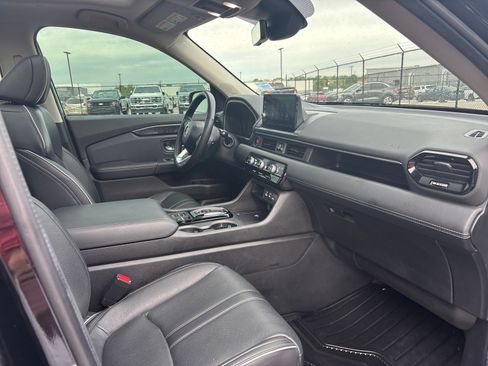 Certified 2024 Honda Pilot Elite image 9