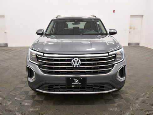 Used 2024 Volkswagen Atlas SE image 11