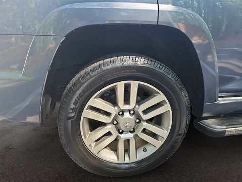 Used 2012 Toyota 4Runner Limited AWD/4WD image 37