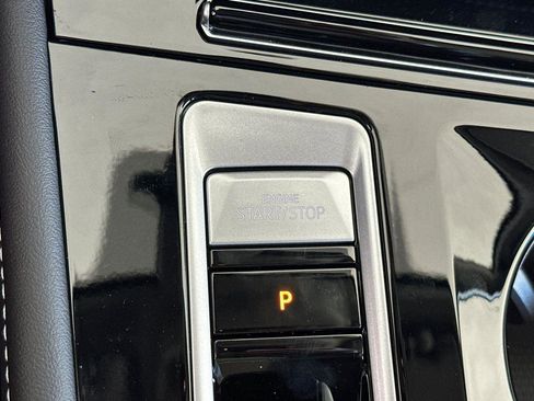 New 2026 Volkswagen Atlas SE w/ Panoramic Sunroof Package image 22