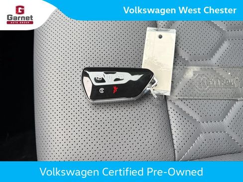 Used 2025 Volkswagen Tiguan SEL R-Line AWD/4WD image 16