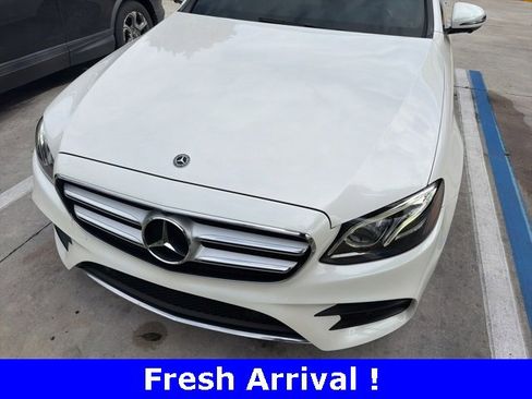 Used 2019 Mercedes-Benz E 300 image 2