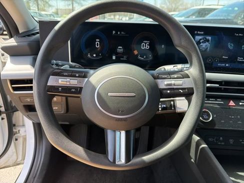 Certified 2025 Hyundai Sonata SEL image 13