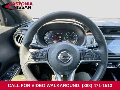 Used 2020 Nissan Kicks SV FWD image 5