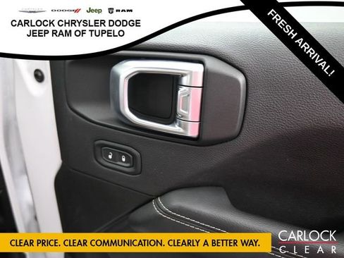 Used 2021 Jeep Wrangler Sahara image 38