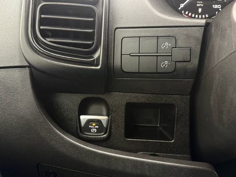 Used 2023 RAM ProMaster 2500 image 30