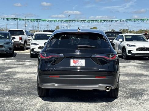 New 2026 Honda HR-V Sport image 8