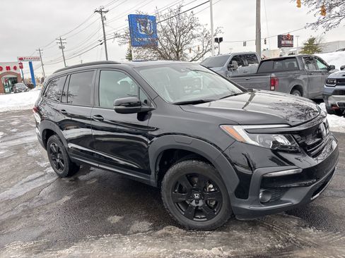 Certified 2022 Honda Pilot TrailSport image 37