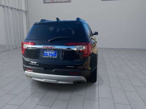 Used 2023 GMC Acadia SLT w/ Preferred Package image 7