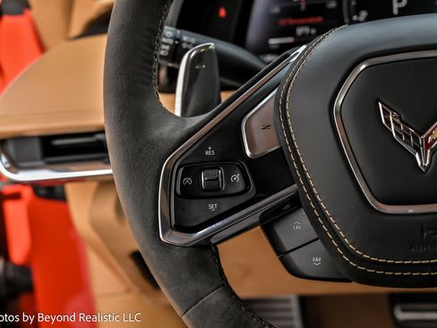 Used 2020 Chevrolet Corvette Stingray Premium Cpe w/ 3LT Preferred Equipment Group image 31