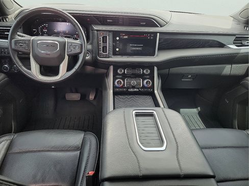 Used 2022 GMC Yukon Denali AWD/4WD image 9