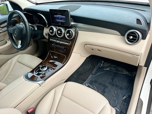 Used 2018 Mercedes-Benz GLC 300 image 33