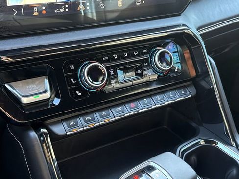 Used 2025 GMC Sierra 1500 AT4X AWD/4WD image 27