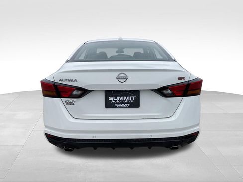 Used 2024 Nissan Altima 2.5 SR FWD image 24