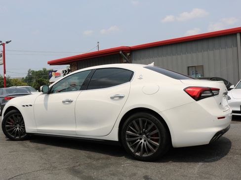 Used 2021 Maserati Ghibli S RWD image 7