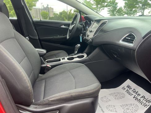 Used 2016 Chevrolet Cruze LS FWD image 11