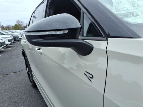 New 2026 Volkswagen Tiguan SE R-Line image 5