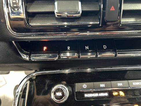 Used 2021 Lincoln Navigator L Reserve AWD/4WD image 18