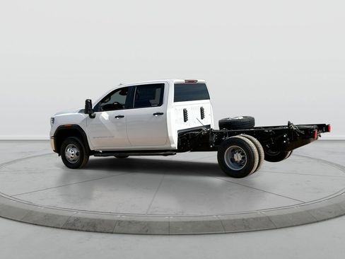 New 2026 GMC Sierra 3500 Pro w/ Convenience Package RWD image 6