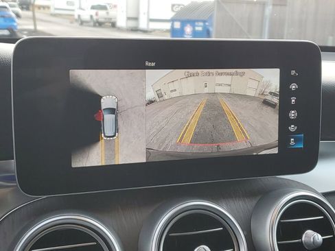 Used 2022 Mercedes-Benz GLC 300 4MATIC image 21