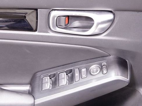 Certified 2023 Honda Civic Sport Touring image 24