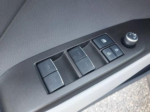 Certified 2021 Toyota Camry XLE w/ Navigation Upgrade Package image 15