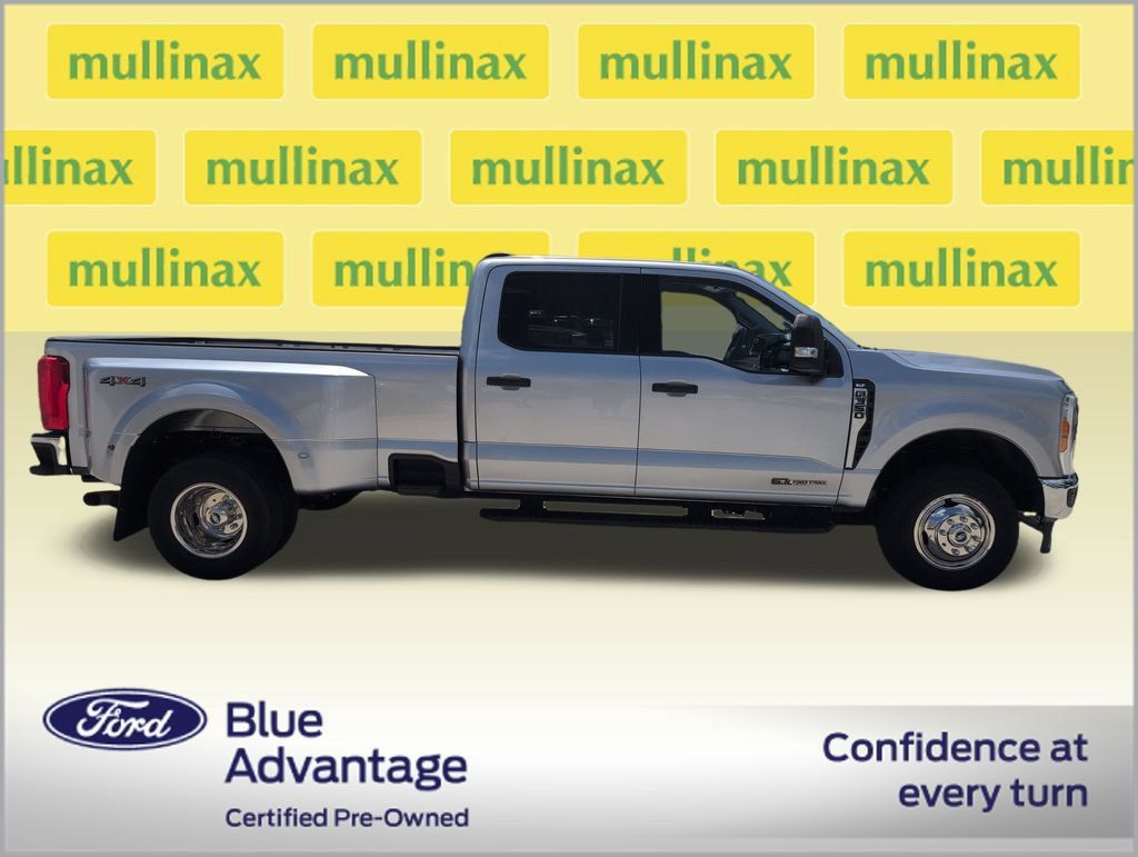 Certified 2023 Ford F350 XLT w/ 360-Degree Camera Package AWD/4WD image 2