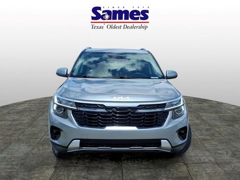 Used 2025 Kia Seltos EX w/ EX Sunroof Package FWD image 8
