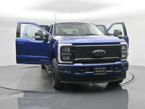 New 2026 Ford F250 XLT w/ XLT Premium Package AWD/4WD image 33