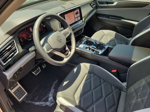 New 2026 Volkswagen Atlas Peak Edition AWD/4WD image 7