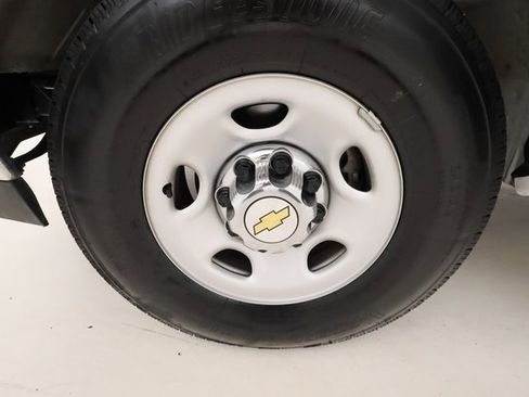 Used 2024 Chevrolet Express 3500 LT w/ LT Preferred Equipment Group image 6