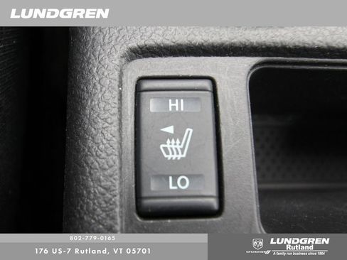 Used 2018 Nissan Rogue SV AWD/4WD image 12