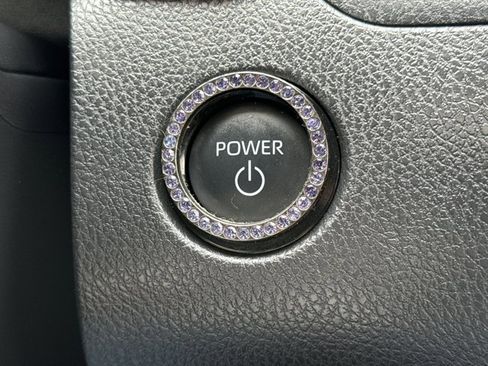 Used 2025 Toyota Camry LE w/ Convenience Package FWD image 20