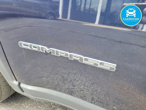 Used 2019 Jeep Compass Latitude w/ Cold Weather Group AWD/4WD image 31