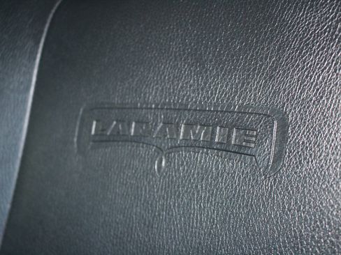 Used 2017 RAM 1500 Laramie AWD/4WD image 23