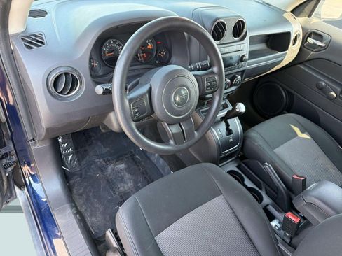 Used 2014 Jeep Patriot Sport AWD/4WD image 4