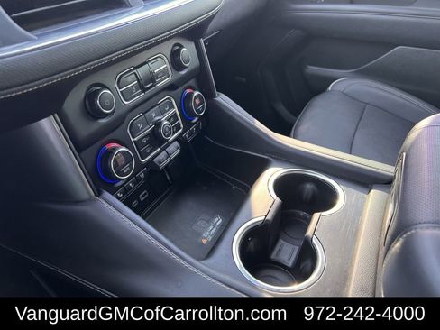 Used 2023 Chevrolet Suburban Premier w/ Advanced Technology Package image 19