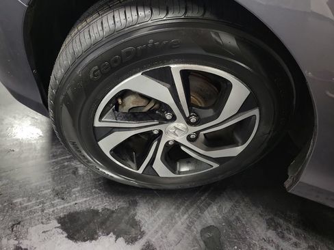 Used 2016 Honda Accord LX image 14