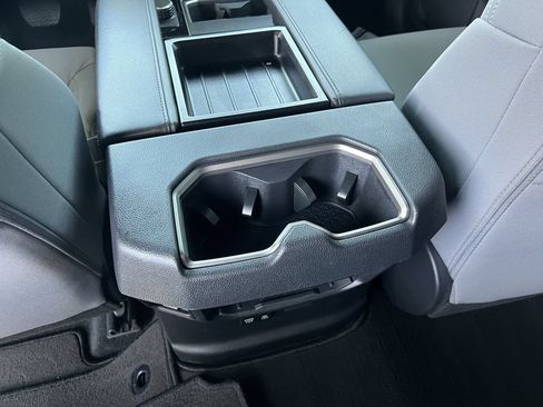Used 2025 Toyota Tundra SR5 AWD/4WD image 28