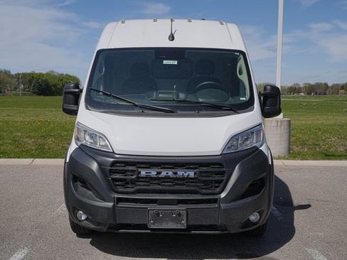 Used 2024 RAM ProMaster 2500 w/ Convenience Group FWD image 2